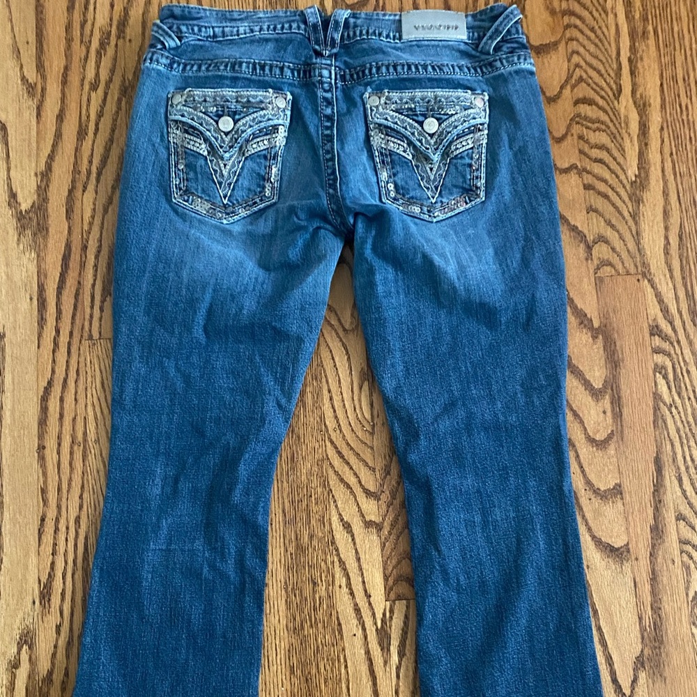 VIGOSS BOOTCUT BEDAZZLED JEANS